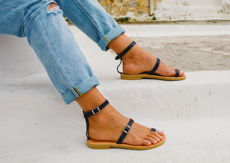 Leto Greek Leather Toe-Ring Sandals – Deep Blue
