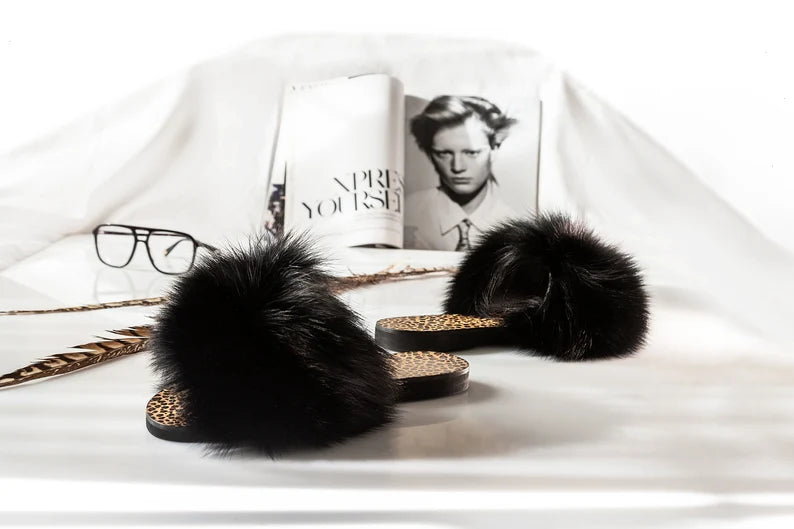 Alcionis Greek Leather Sandals – Black fox fur slide with leopard sole